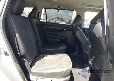 2021 Toyota Highlander Xle from USA, damaged, VIN 5TDGZRAH9MS040657